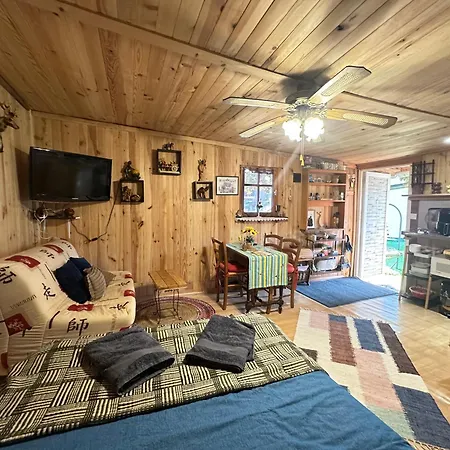 Mobile مكان تخييم *